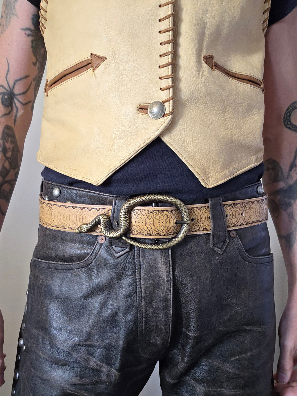 Snake belt